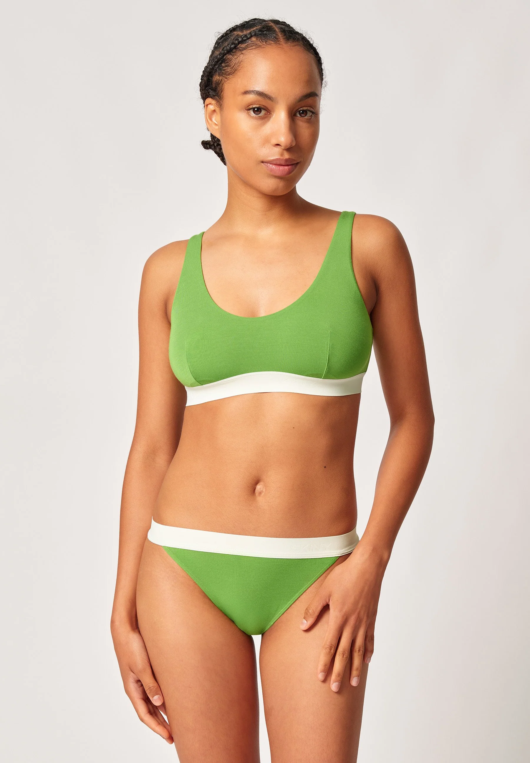 Women / Sale / Bras